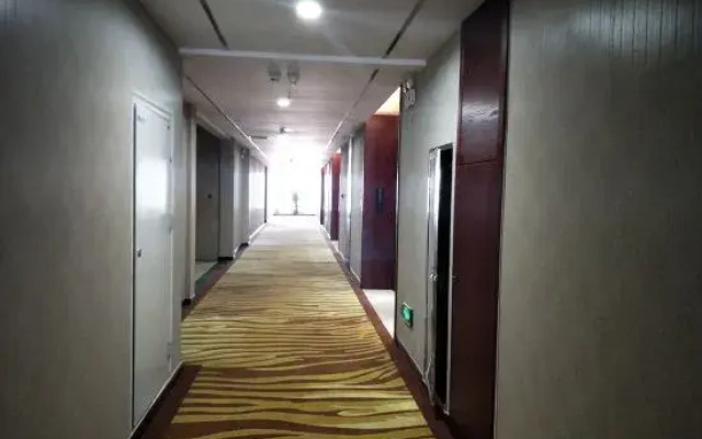 Shizuishan Jinguan Hotel