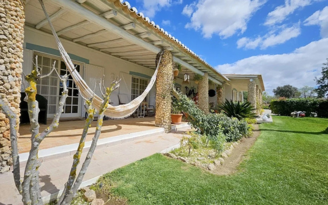 Toca do Fradinho - Pera 3 7Km da Praia