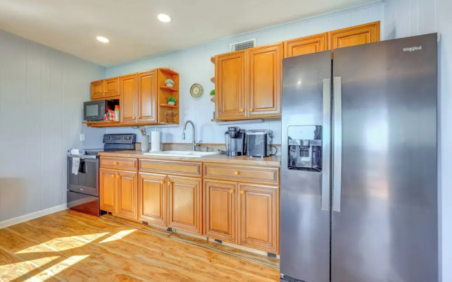 Waterfront Gem w/ Dock in Jacksonville