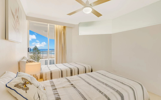 Meridian Tower Apartments – Guest Rooms – Gold Coast