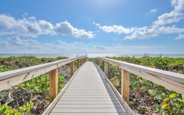 Sundial A403 - One Bedroom, Direct Beachfront! Condo