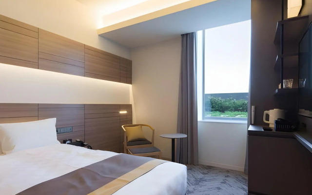 Nippon Seinenkan Hotel
