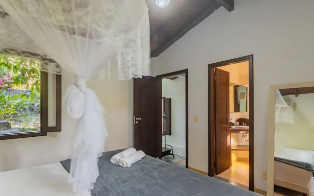 House w/ 3 Suites 400m From Mucuge Beach Mcg0006