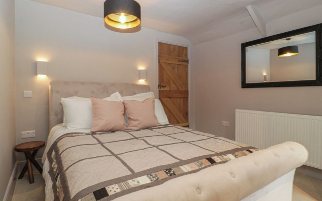 Tawny Cottage