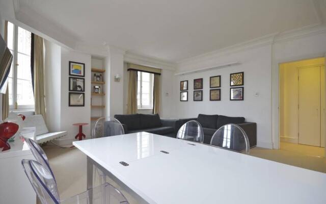 Outstanding Trafalgar Penthouse, sleeps 8