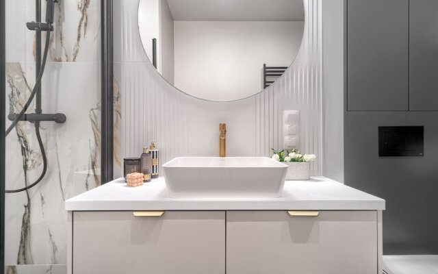 MARGI Aicon Apartment