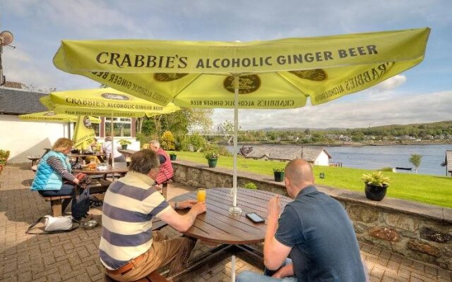 Lochnell Arms Hotel