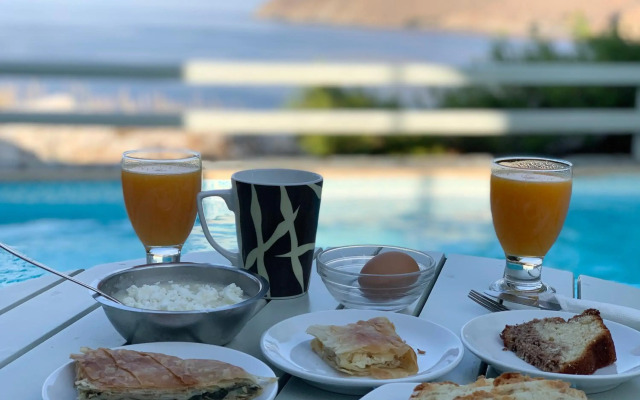 Yperia Hotel