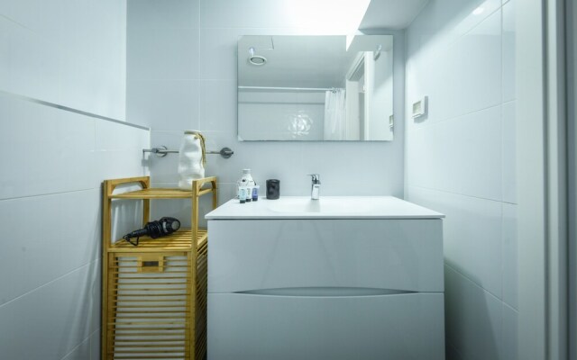 Luxe Apt in Top Tel Aviv Neighborhood