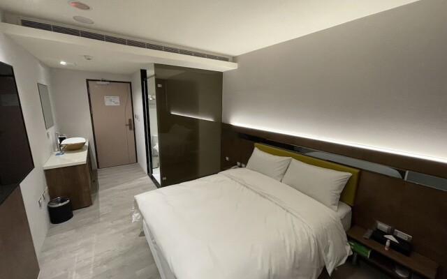 CHECK inn Taichung Qinghai