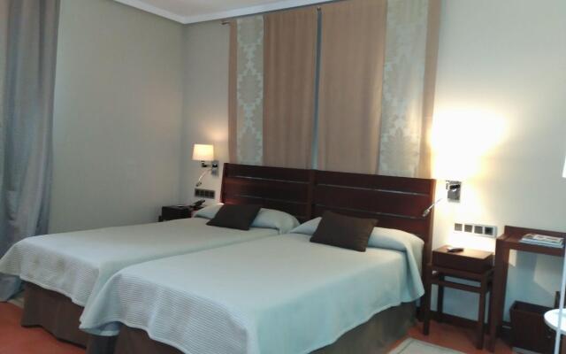 Parador de Cáceres Hotel