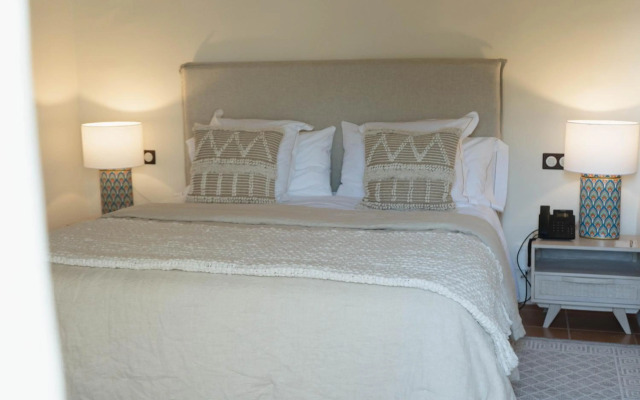 Reserva Rotana Hotel