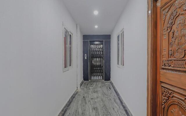 Collection O 80718 Greenland Hotel Kondapur