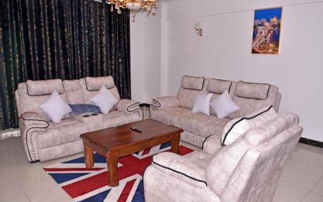 Skyhorse D10 3 Lovely 3 Bedroom Serviced Apartment with pool