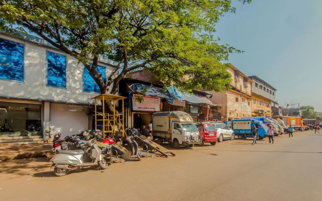 OYO 10103 Hotel Aviva