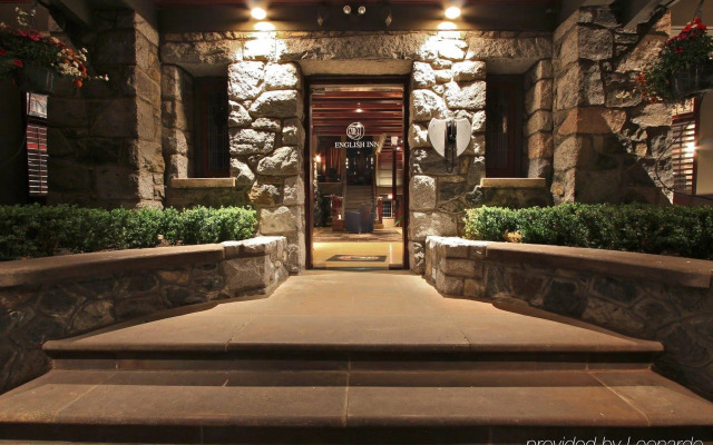 The English Inn and Resort