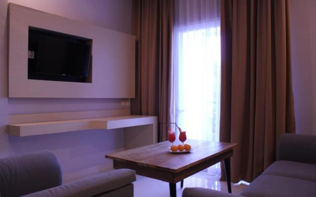 Nevada Ketapang Hotel