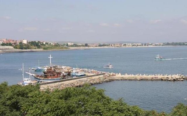 Trinity Sea Residence Nessebar