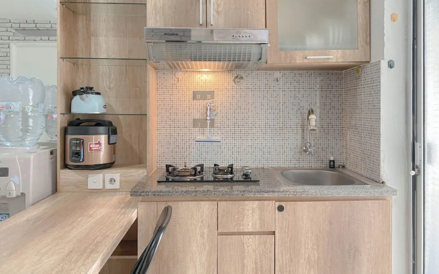 Modern Look 2Br At Bassura City Apartment