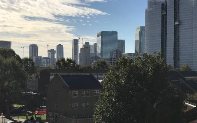 Pristine Modern Flat in East London