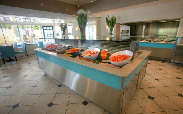 Mantra Legends Hotel