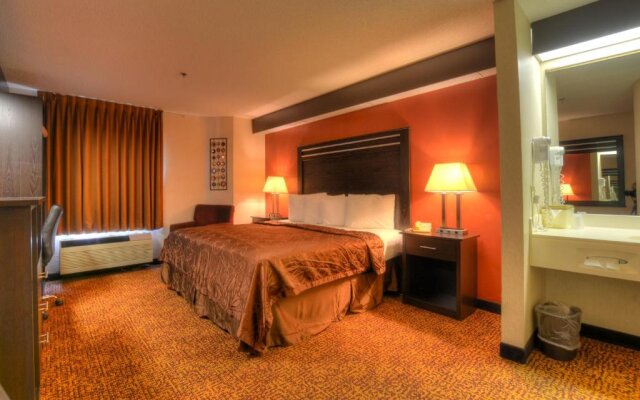 Smoky Mountains Inn & Suites - Cherokee