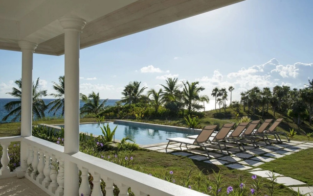 Seven Palms 7 Bedroom Home