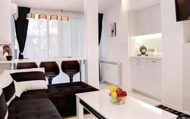 Zero-Waste Studio Apartment in Central Sofia