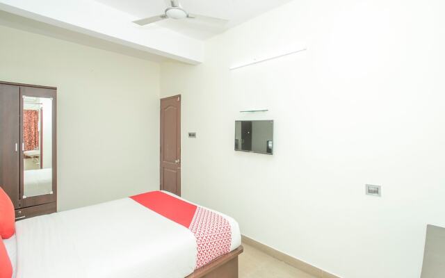 OYO 13170 Sky Suites