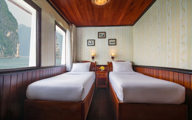 Garden Bay Legend Cruise – Guest Rooms – Ha Long