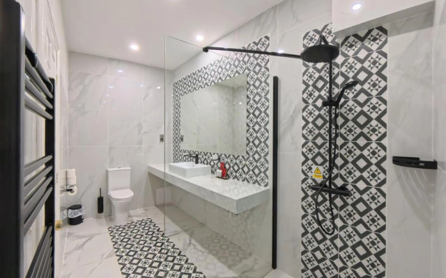 Muthu Fort William Hotel