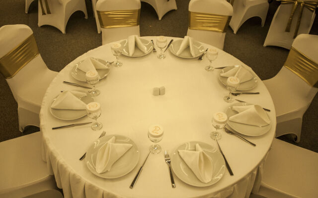 Liv Suit Hotel