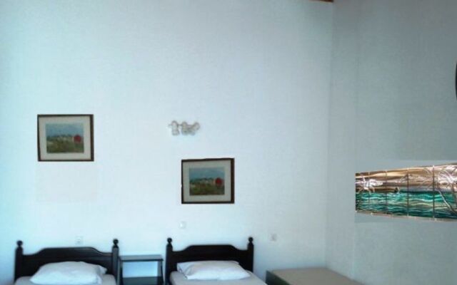 Skiathos 18-24 Young Club