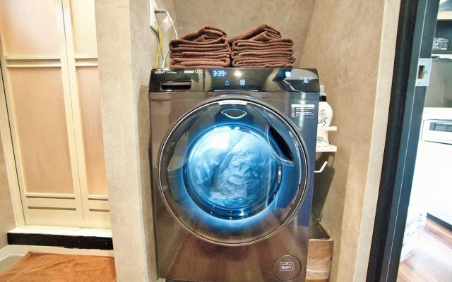 Tokyo Nook