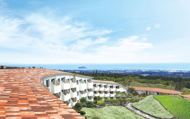 Club ES Jeju Resort
