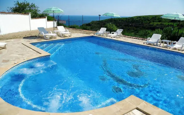 Villa "Topola"