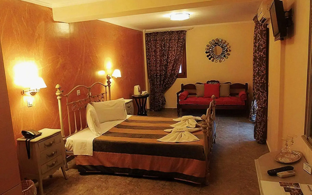 Anastazia Hotel