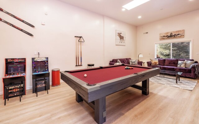 THE Grand Chalet #1989