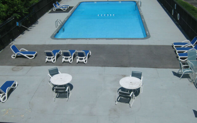 Holiday Inn DANBURY-BETHEL @ I-84