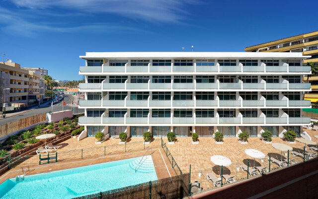 Strelitzias Apartments