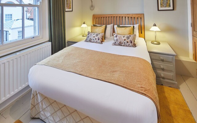 Host Stay 1 Coastguard Cottages