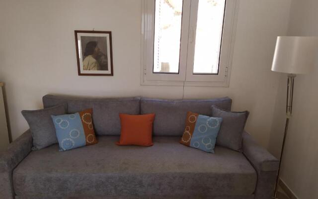 East Red Rock and View Leonidio maisonette studio