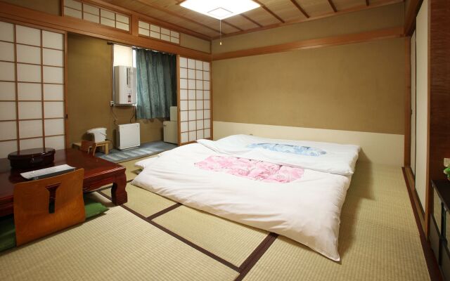 Hotel Acty