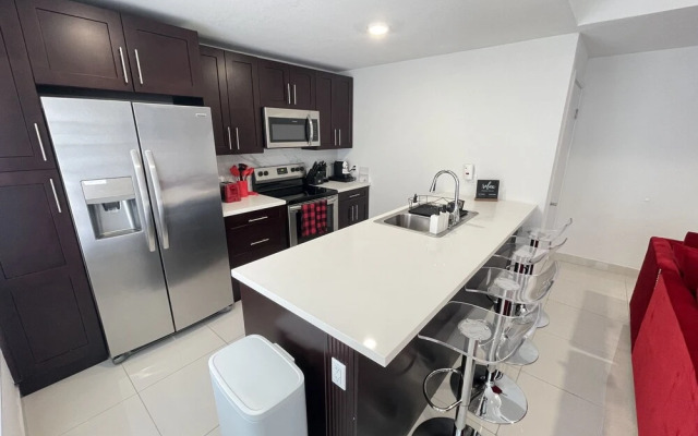 Breathtaking Sky Terrace 4BR/4BA BBQ/BAR  - New Home