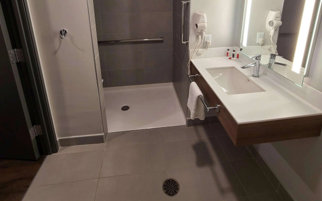 Microtel Inn & Suites by Wyndham Milford