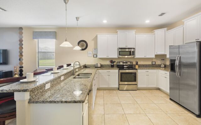 Mickeys Golf Retreat by VillaDirect