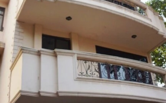 Maxfort Budget Hotel Gurgaon