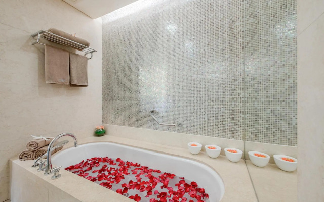 Guangzhou Nansha Grand Hotel