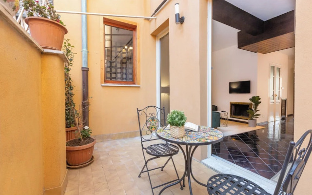 Rental in Rome Borgo Angelico Terrace