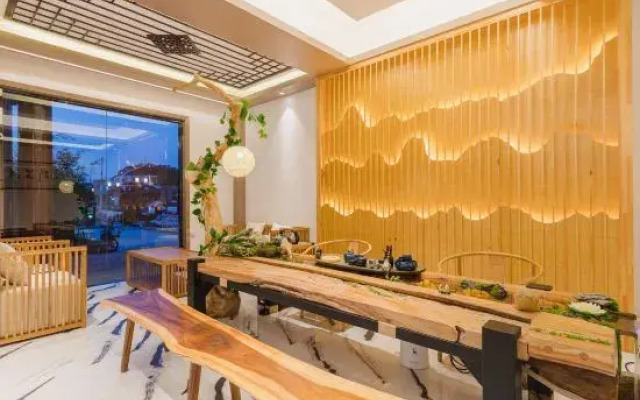 Zelan Courtyard Hotel